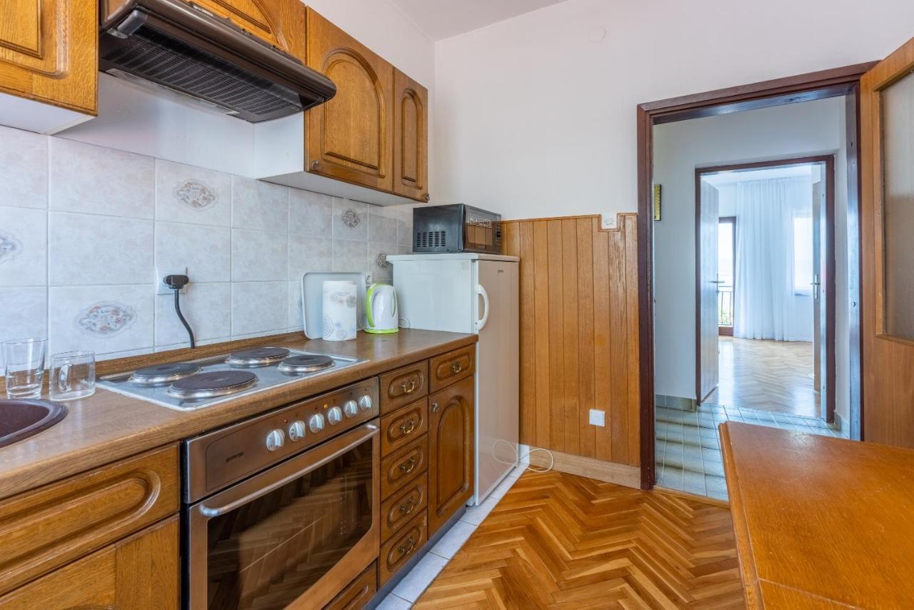 Apartment Arya Crikvenica Buitenkant foto